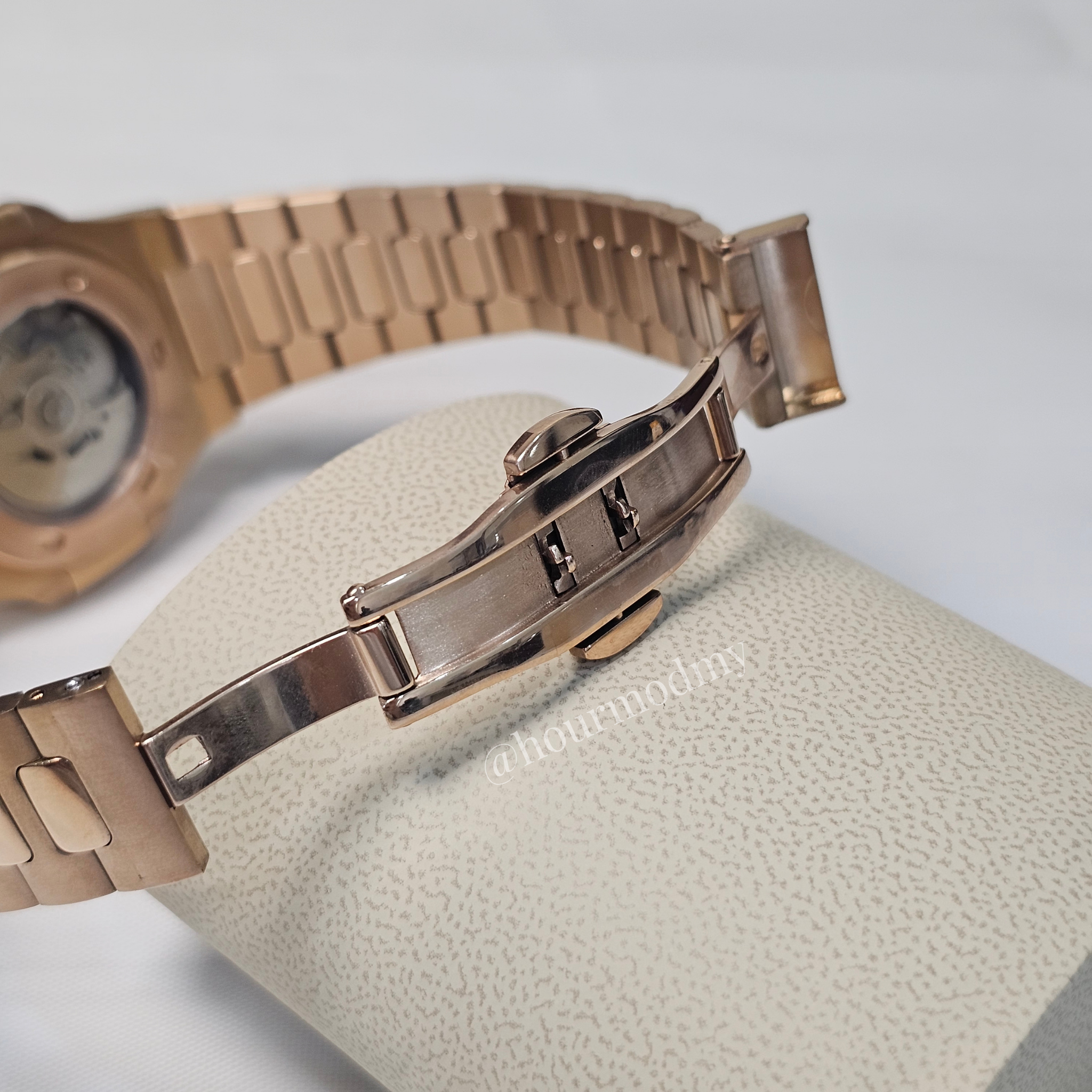 Nautiko l Open Heart Rose Gold @ hourmodmy