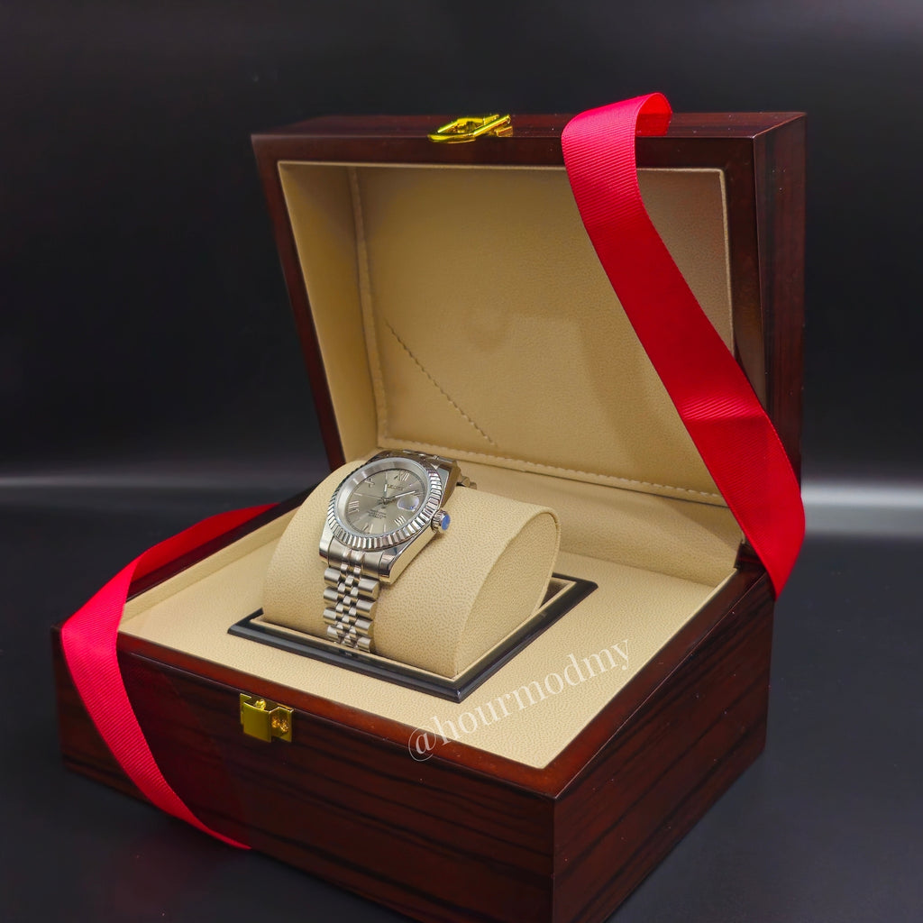 Seikojust l Roman Silver  @ hourmodmy
