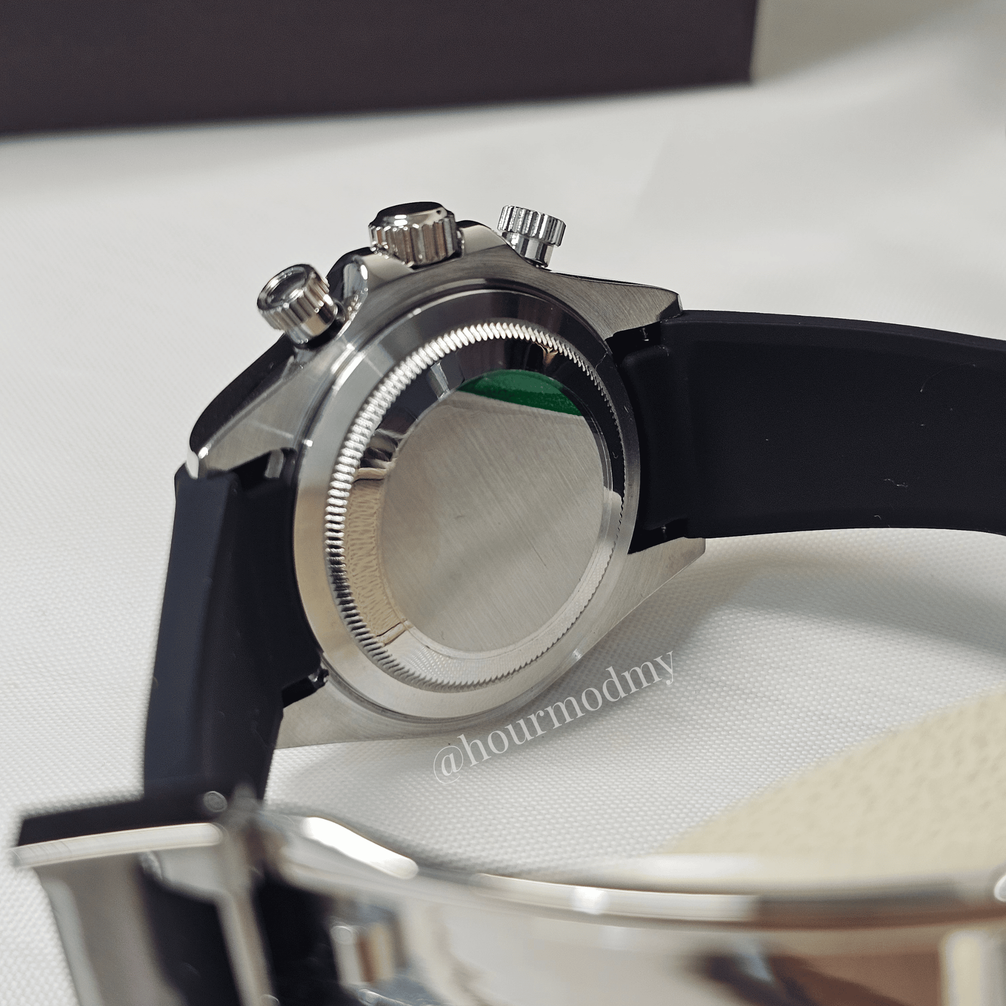 Seitona l Silver Ghost @ hourmodmy