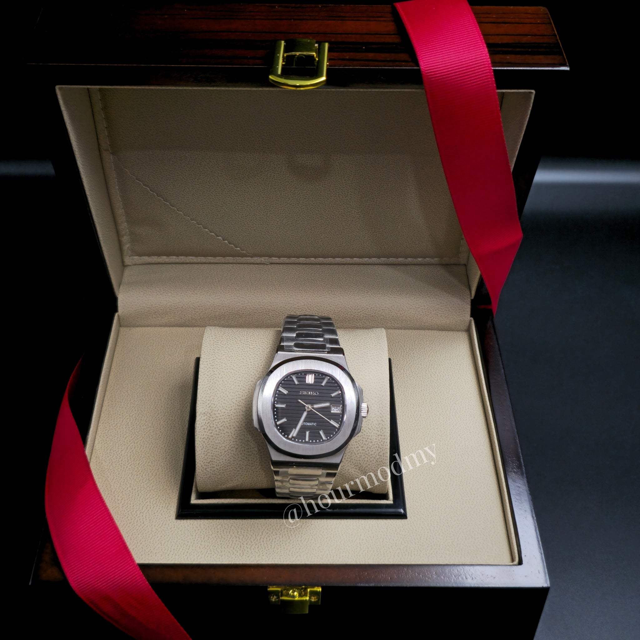 Nautiko l Classic Black @ hourmodmy