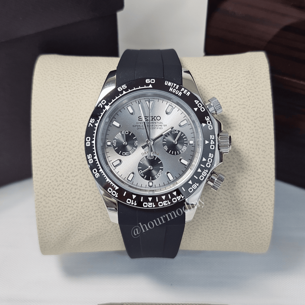 Seitona l Silver Ghost @ hourmodmy